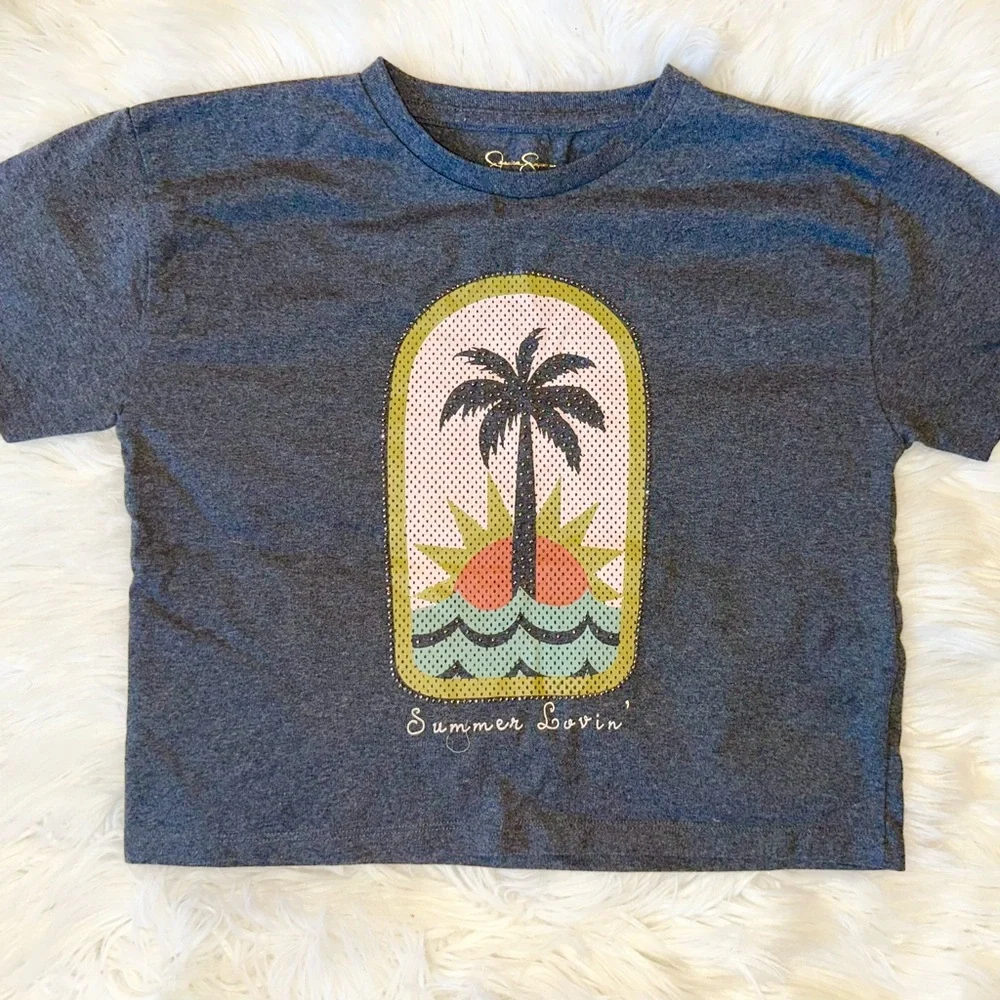Gray Palm tree Graphic Tee with fun accents and Black Nike biker Shorts Set NWOT - Picture 2 of 3